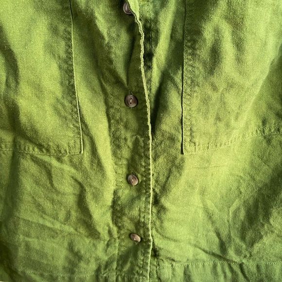 Universal Thread XL Army Green Top - Picture 2 of 3